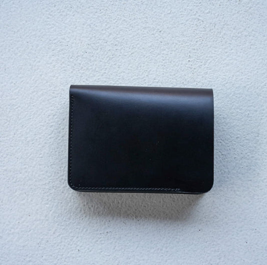 forme post wallet ILCEA box calf Exclusive