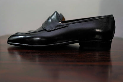 Le Yucca's Loafer