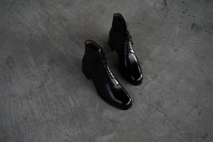 Le Yucca's Plain Toe derby boots