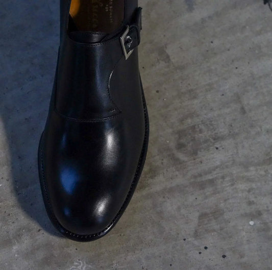 Le Yucca’s
side strap