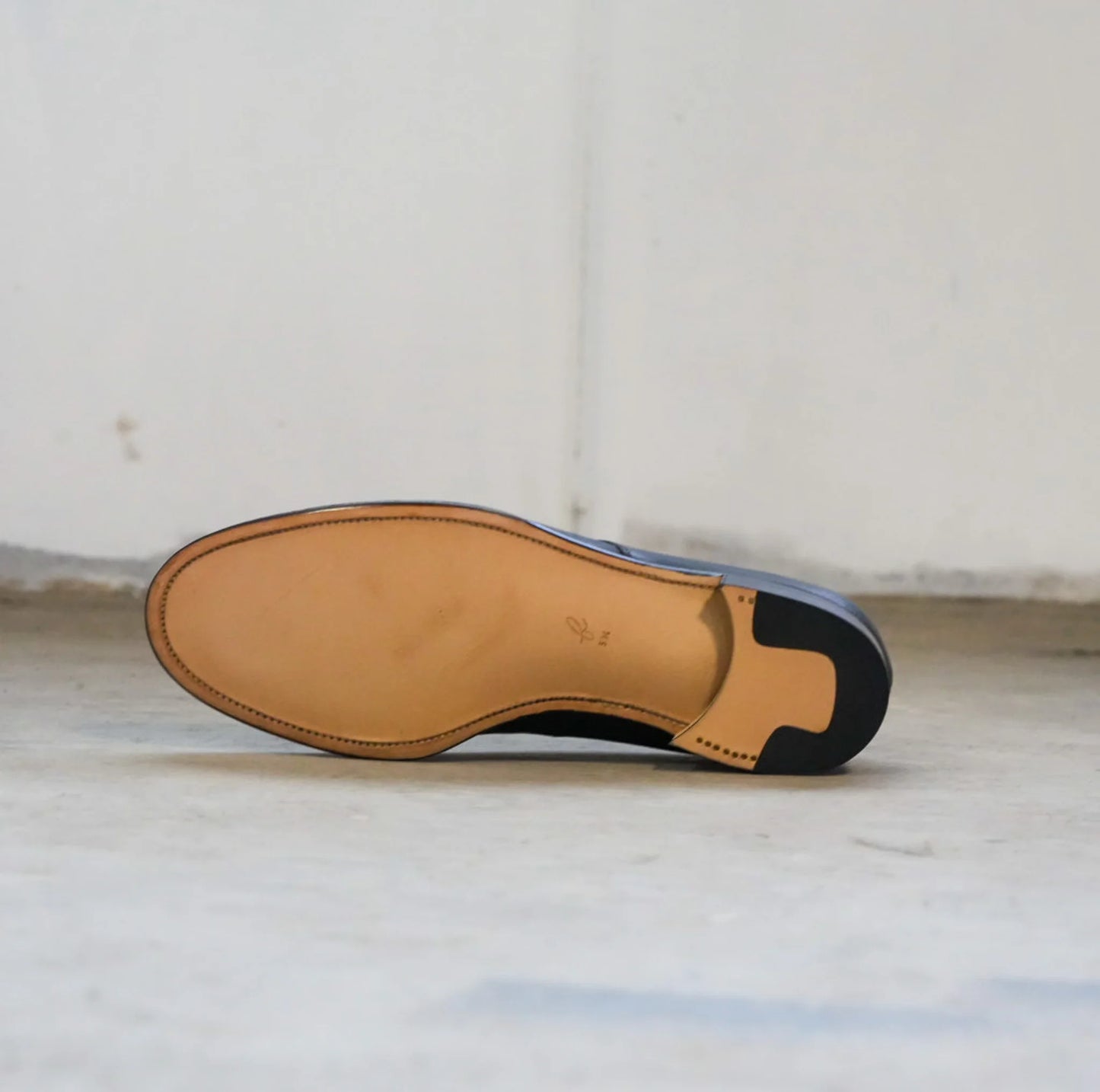 forme Lim balmoral plain toe black calf×shf mckay
