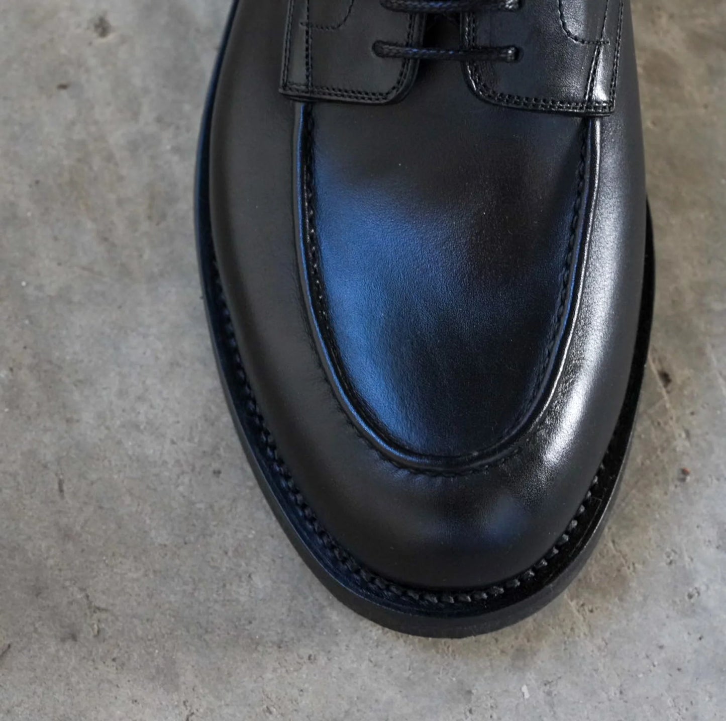 forme hand mocca blucher
